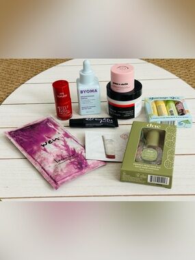 Girls Night In! Spa Night Bundle • Skincare, Clinque, Wen, DAE Hair Oil & More •